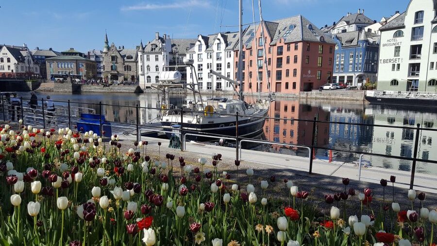 Norwegian Coastal Cities: Smartphone Audio Guide App - Bodø: a shorter stop with room for your own pace