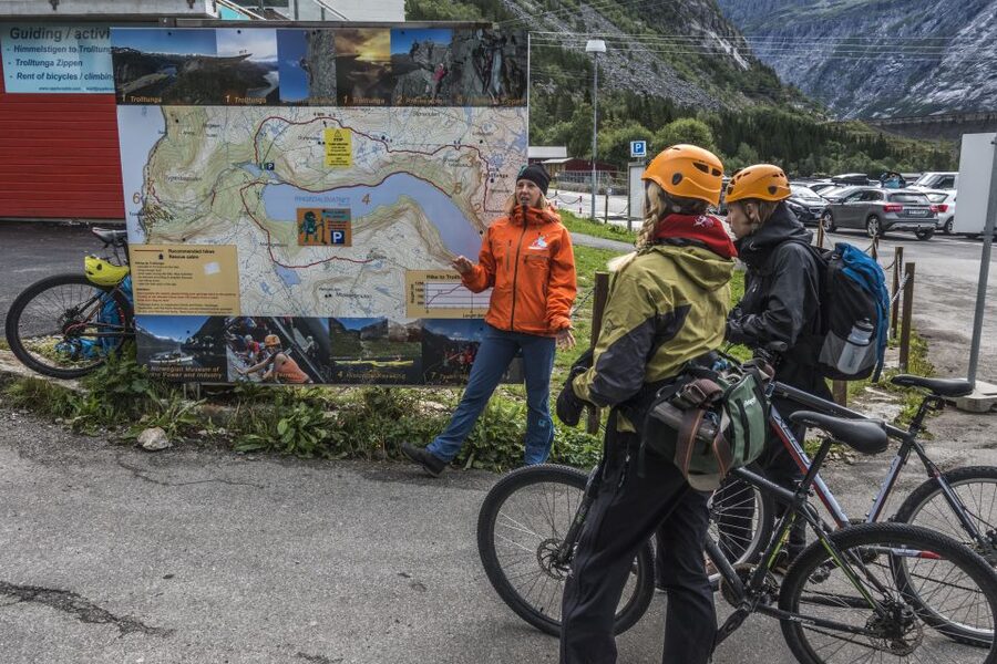 Odda: Trolltunga Via Ferrata, Sunset and Sunrise - Breakfast with fresh bread