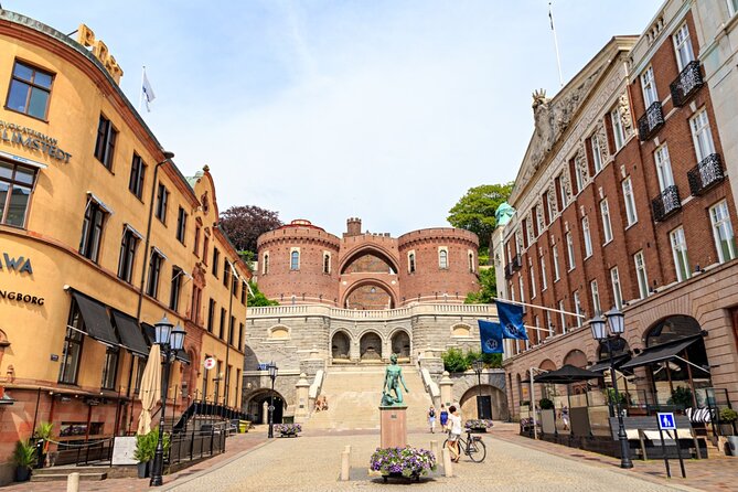 Old Town Helsingborg: Exploration Game and Self-Guided Tour - Dunkers Kulturhus brings art and waterfront culture into the game