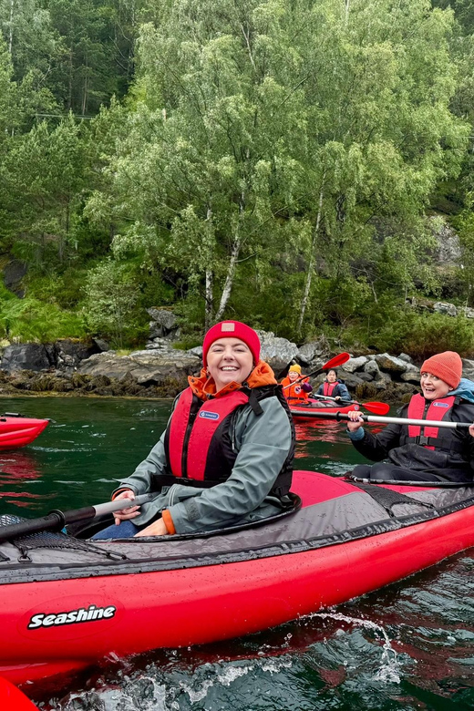 Olden: Experience Beginner-friendly Fjord Kayaking - Why Olden is such a good place for beginners