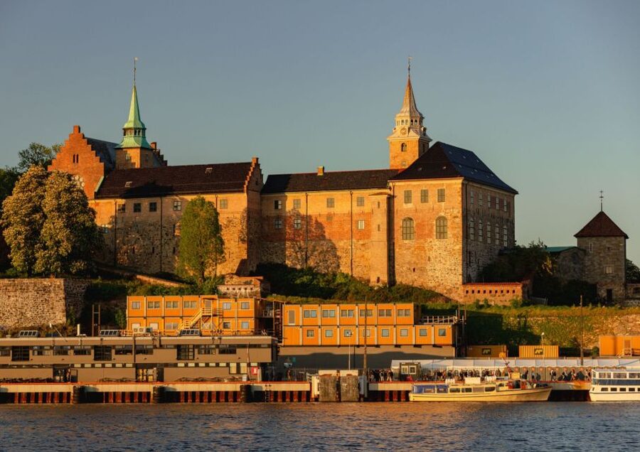 Oslo: 100% Electric Oslofjord Sightseeing Cruise - Finding the boat at Rådhusbrygge 4