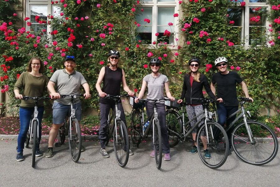Oslo: 3-Hour Highlights Bike Tour - City Hall and the Nobel Peace Prize Setting