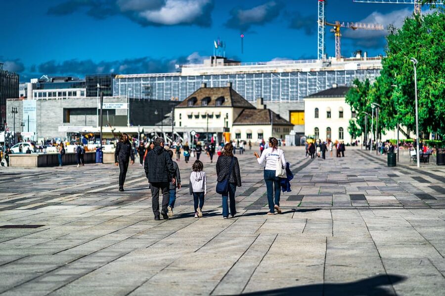 Oslo: 3-hour Highlights & Vigeland Park Private Walking Tour - What the three-hour format really gives you