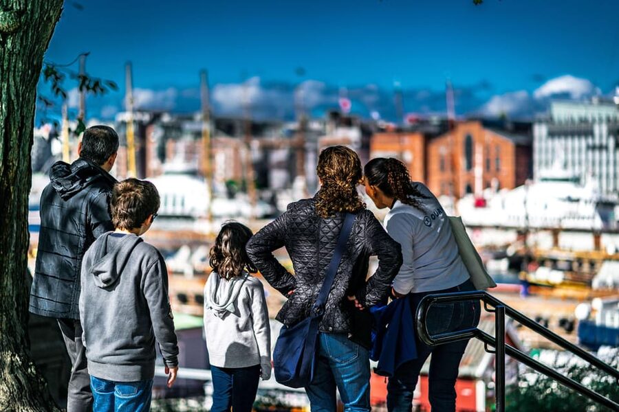 Oslo: 3-hour Highlights & Vigeland Park Private Walking Tour - Who should book this Oslo walk?