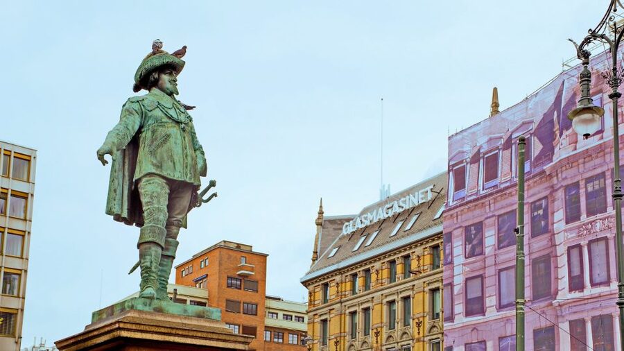 Oslo: Best of Oslo Walking Tour - Nobel Peace Center and University Aula