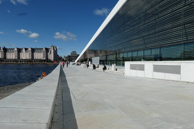 Oslo City Walks - The City of Contrasts - Who will get the most from this walk