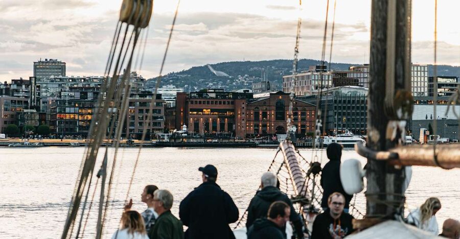 Oslo: Fjord Evening Cruise with Shrimp Buffet - What the three-hour route actually shows you