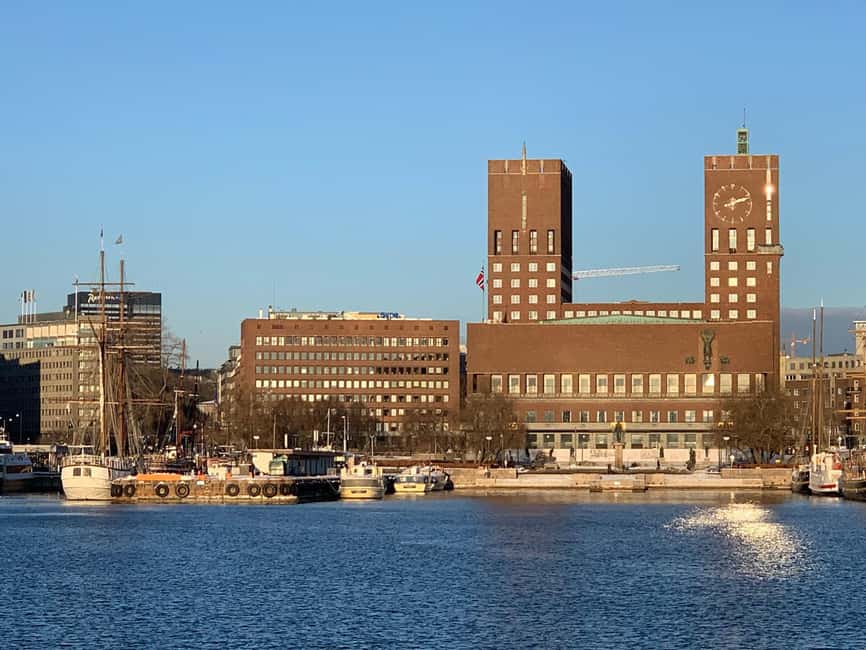 Oslo: Fjord Mini Cruise by Wooden Sailing Ship - Commentary in English, with an app for 13 languages