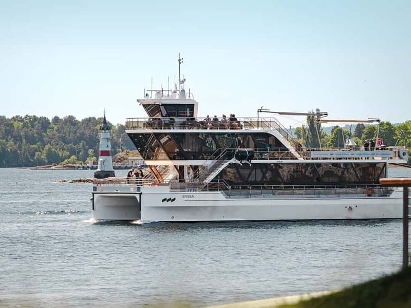 Oslo: Guided Sightseeing Fjord Cruise on Premium Silent Boat - Comfort, food, and cold-weather planning