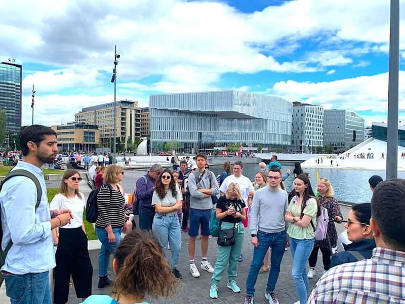 Oslo: Guided Walking Tour of Central Oslo - Oslo Opera House and the value of seeing the city on foot