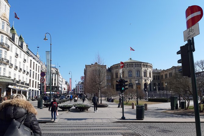 Oslo Highlights. Best Private Walking Tour of Oslo with a Local Guide. - Vigeland Park and its human stories