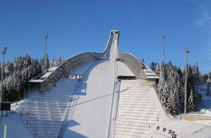 Oslo: Sightseeing with Holmenkollen Ski Jump & Vigeland Park - Holmenkollen Ski Jump and the Oslo view