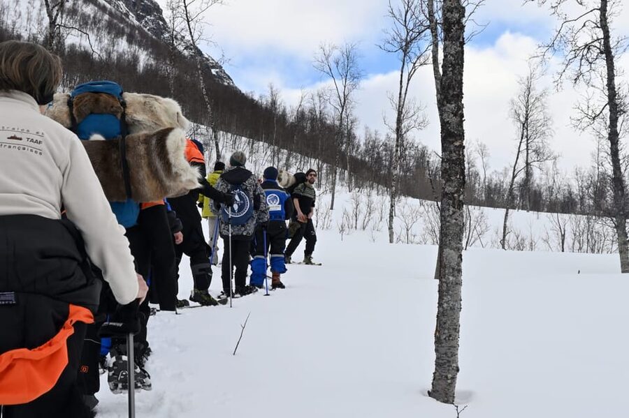 Oslo: Snowshoeing in the Forest with Norwegian BBQ - From Oslo Metro line 1 to the Frognerseteren forest