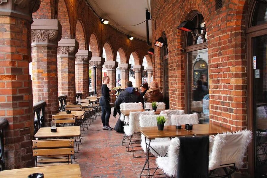 Oslo: Tour with a Michelin star chef - Oslo Cathedral and the first city views