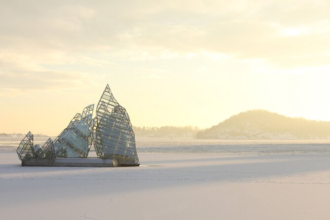 Oslo Winter Highlights Bike Tour - Meeting at Nedre Slottsgate