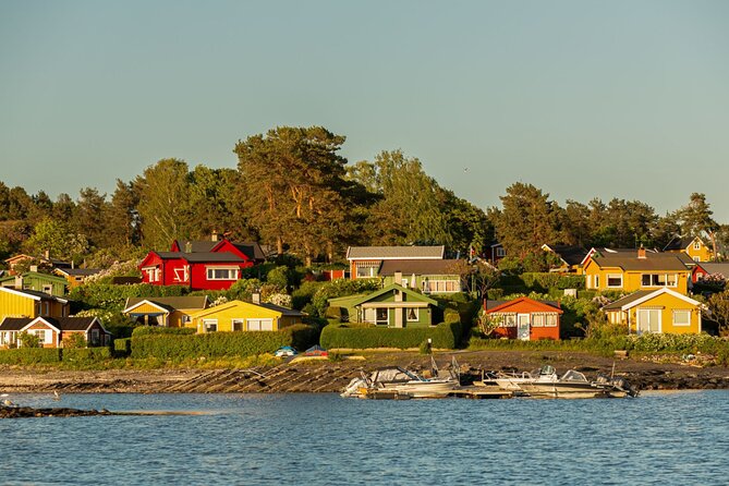 Oslofjord Sightseeing - Lighthouses, islands, and the Oslo skyline from the water