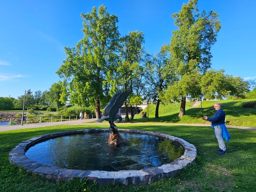 Oulu: City Tour - The market area connects Oulu’s past and present