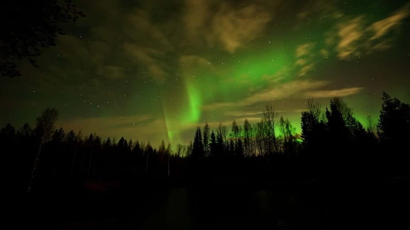 Oulu: Starguaranteed Northern Lights Mobile Chase - What $112 buys you