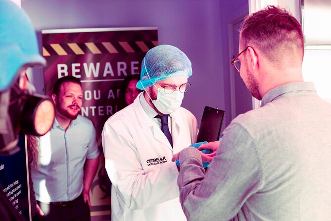 Outbreak Escape Room - A private room, not a public team