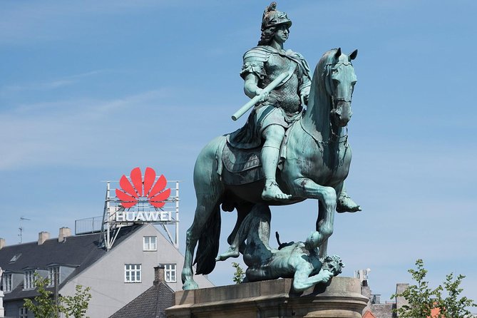 Politically Incorrect Private Hidden Gems Walking Tour - Jewish history and Viking artifacts along the route