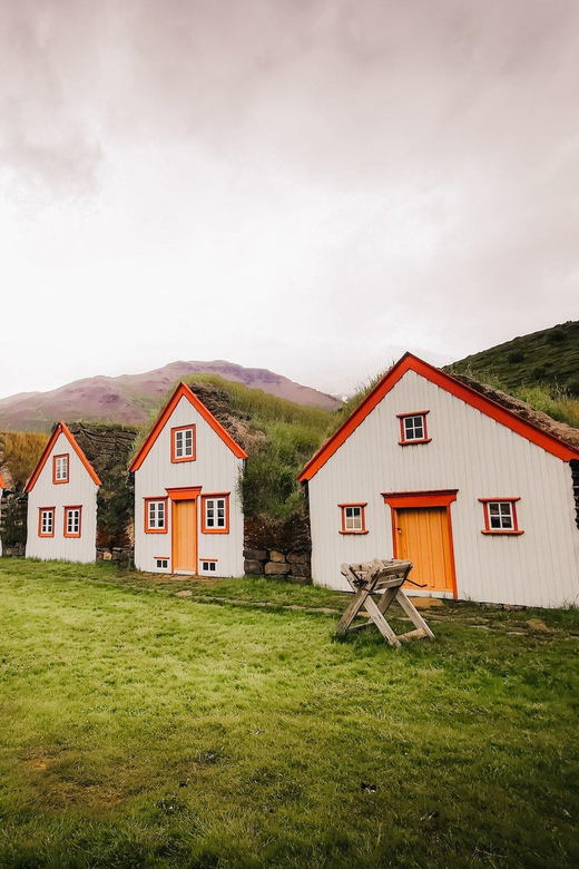 Port Akureyri: Godafoss Waterfall, Laufas & Forest Lagoon - Choosing the Forest Lagoon