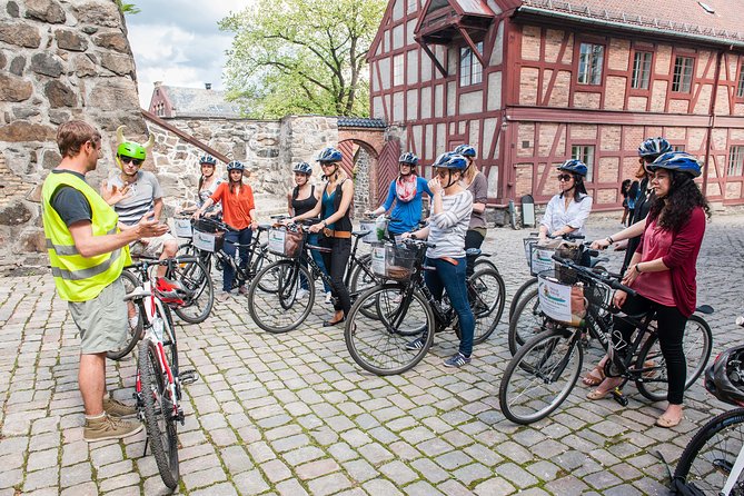 Private Bike Tour (3 hours) - The sculptures of Vigeland Park