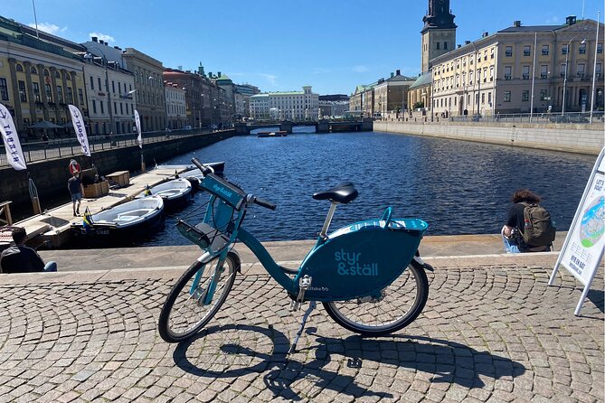 Private Bike Tour in Gothenburg with Pickup - Meeting your guide at the hotel