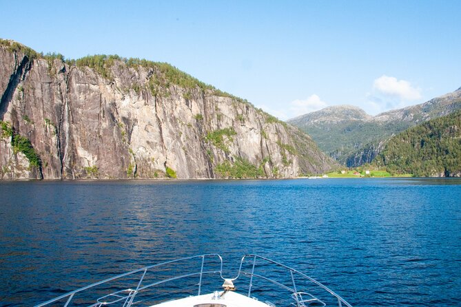 Private Fjord and waterfalls cruise to Modal- Mostraumen - What is included, and what still costs extra