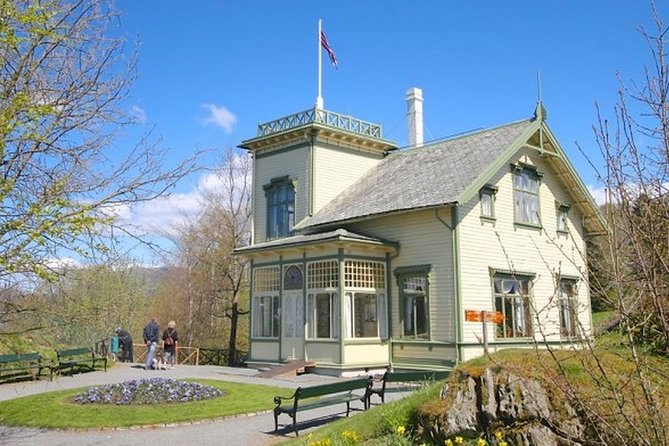 Private Guided City Sightseeing - Bergens Top Attractions - Troldhaugen and Edvard Grieg’s music