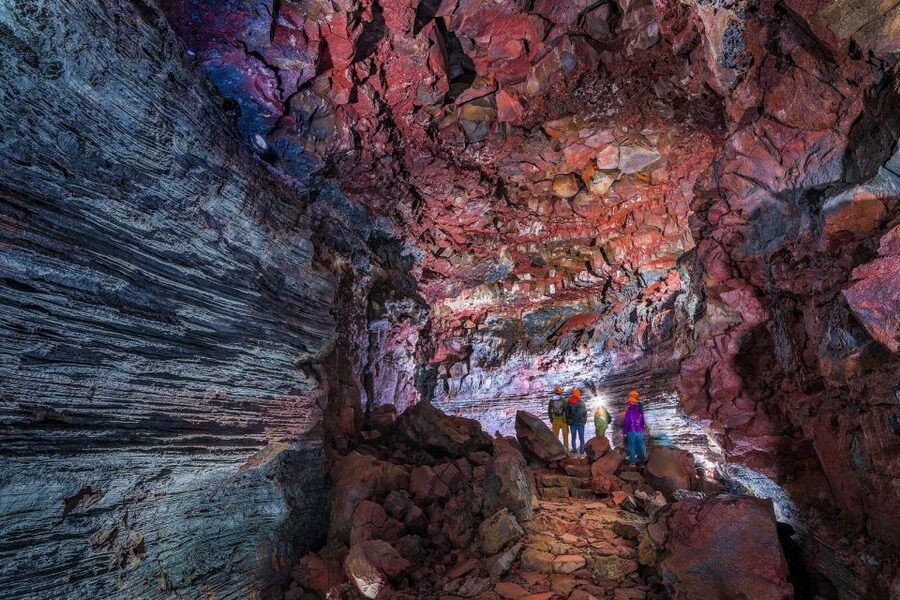 Raufarhólshellir: Lava Falls Adventure Tour - From the service building to the cave entrance