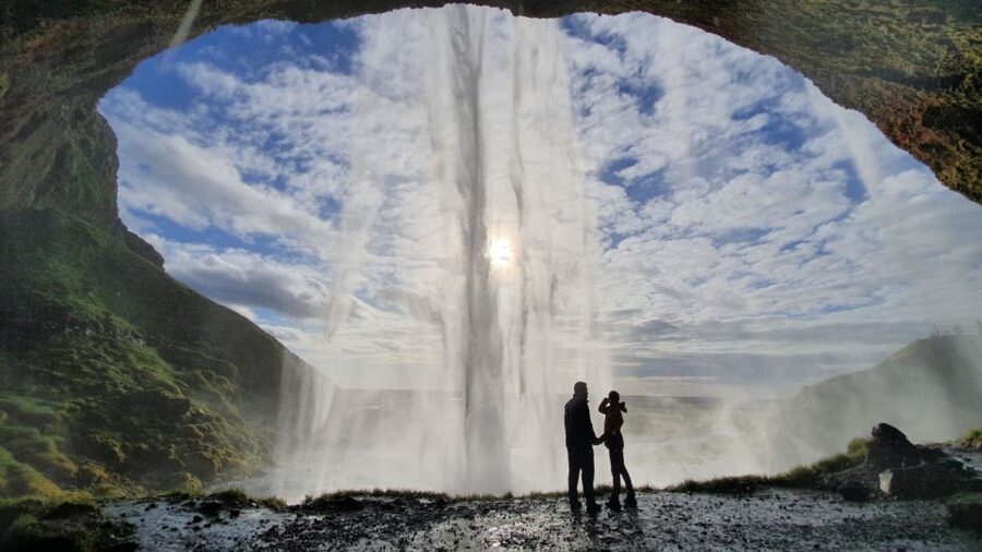 Reykjavík: 2-Day Tour with Icebergs, Glaciers & Waterfalls - Reynisfjara and the black South Coast