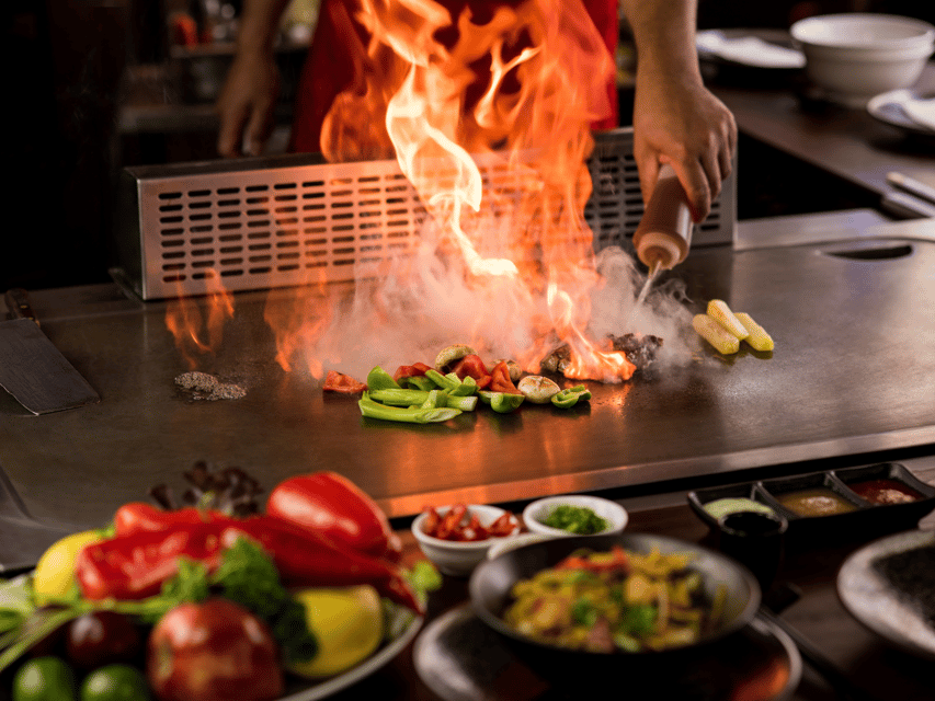 Reykjavík: 7-Course Teppanyaki Tasting Menu with Fire Show - Service can be warm, with occasional opening hiccups