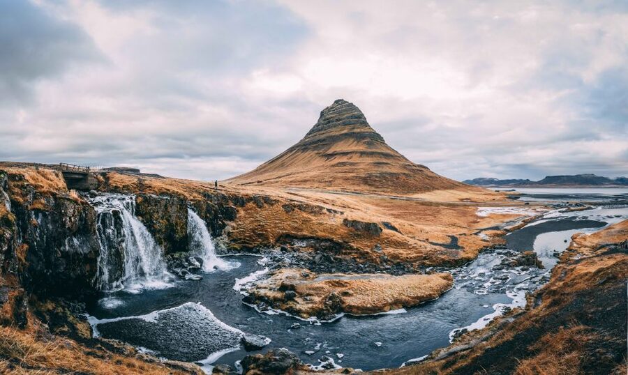 Reykjavik: 8-Day Small Group Circle of Iceland Tour - Day 1: Golden Circle geology and Icelandic beginnings