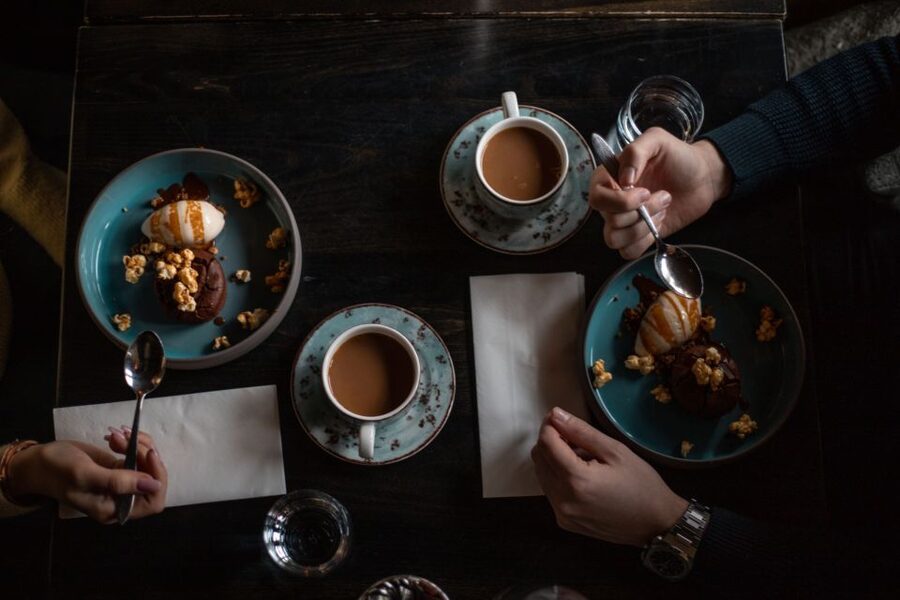 Reykjavik: Evening Icelandic Food and Drink Tour - Why this food walk works well on a first evening