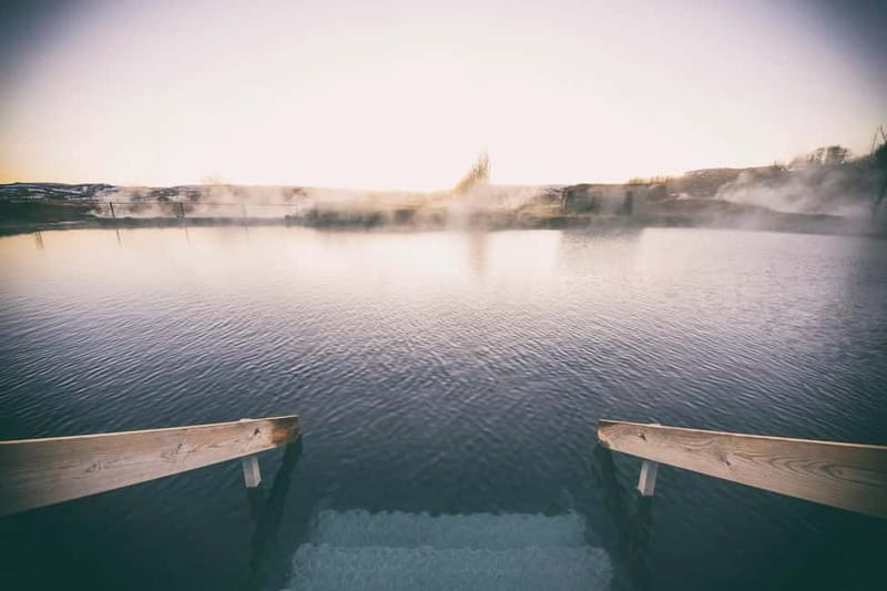 Reykjavík: Glacier Snowmobile and Hot Springs with Pickup - Who will get the most from this tour