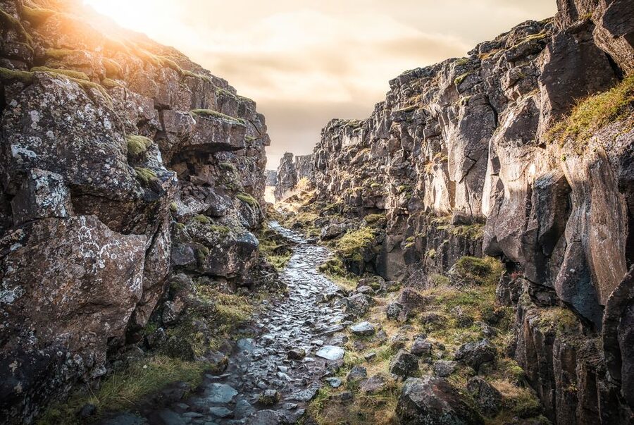 Reykjavik: Golden Circle Full-Day Tour with Kerid Crater - Þingvellir, tectonic plates and the Rock of Law