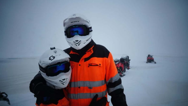 Reykjavik: Golden Circle Super Jeep and Snowmobile Tour - Preparing for the one-hour Langjökull snowmobile ride