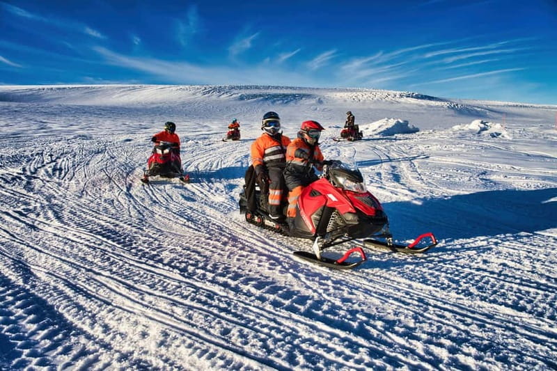 Reykjavik: Golden Circle Super Jeep and Snowmobile Tour - Þingvellir: a broad, dramatic first stop