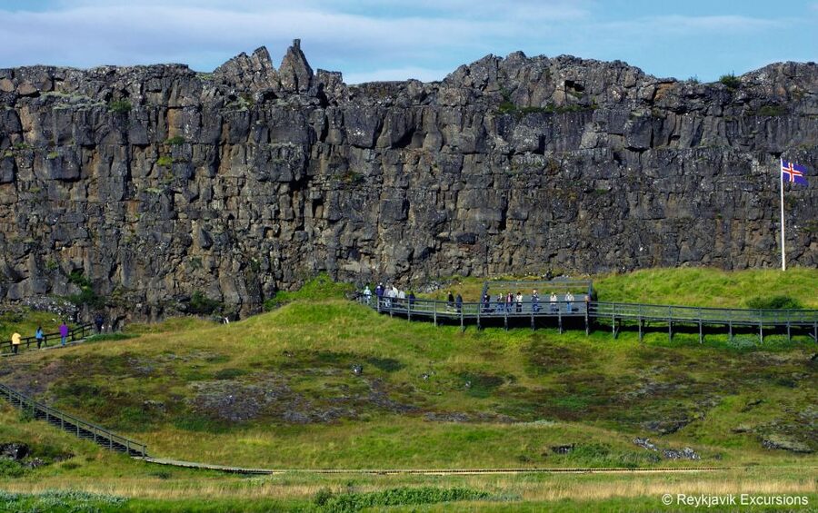 Reykjavik: Golden Circle Tour and Blue Lagoon Admission - Who will enjoy this tour most?