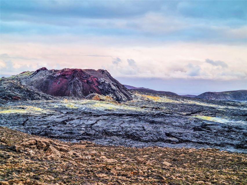 Reykjavík: Guided Afternoon Hiking Tour to New Volcano Site - Why this Reykjanes hike feels different