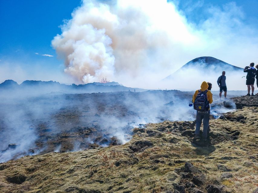 Reykjavík: Guided Afternoon Hiking Tour to New Volcano Site - The guide can make or break the day