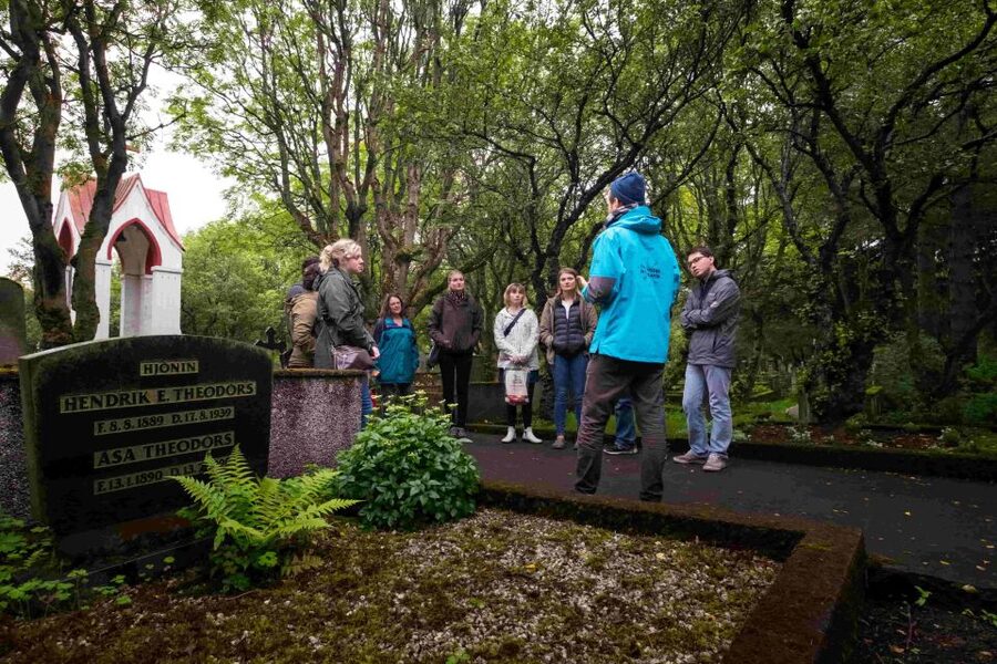 Reykjavik: Guided Folklore Walking Tour - Lake Tjörnin and Iceland’s strange creatures