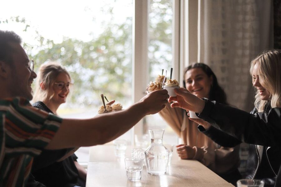 Reykjavik: Guided Foodie Walking Tour with 6 Tastings - Walking Reykjavik Between Bites
