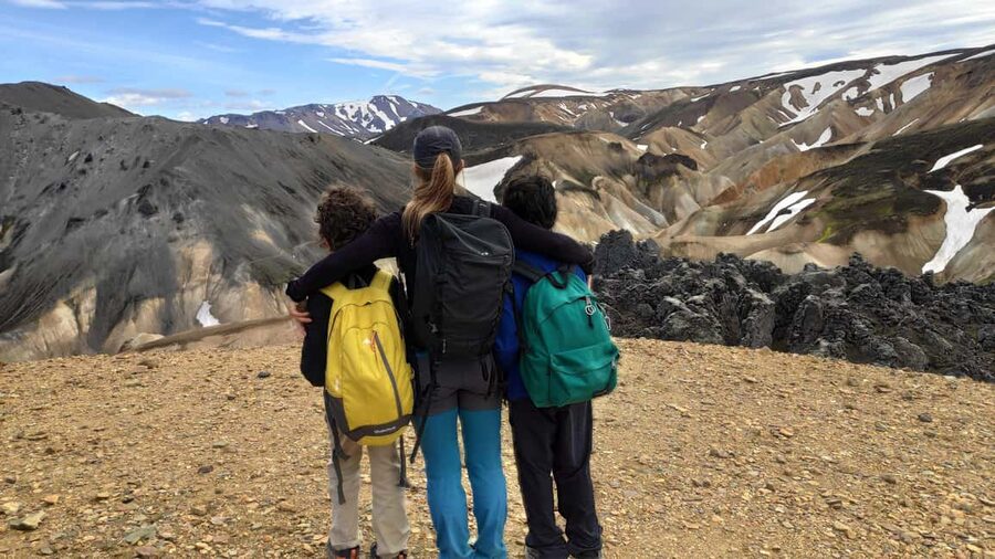 Reykjavík/Hella: Landmannalaugar Highlands Full-Day Trip - Guides, pace, and the feel of a small group