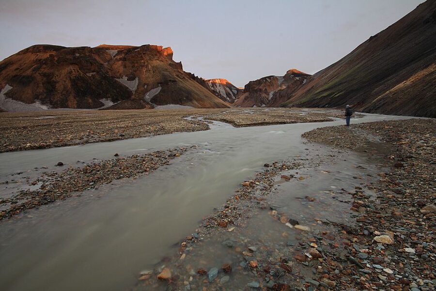 Reykjavik: Landmannalaugar Super-Jeep Tour - Hnausapollur and Frostastadavatn show different volcanic moods