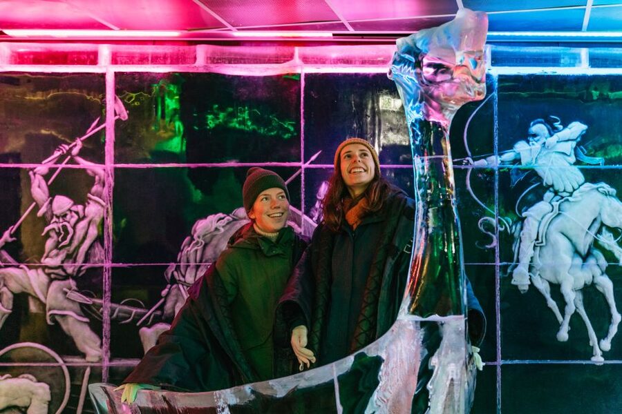 Reykjavik: Magic Ice Bar Entrance and Welcome Drink - The staff make the difference