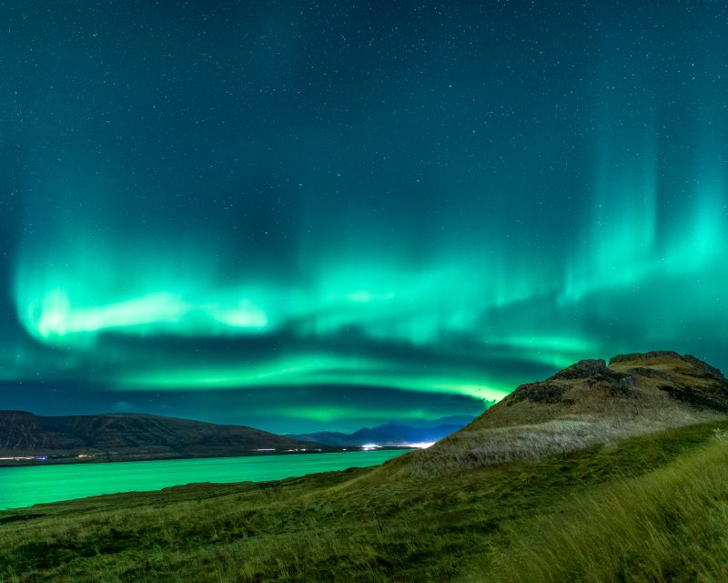 Reykjavik: Northern Lights Group Tour with Photos - Three possible stops, and why the route matters