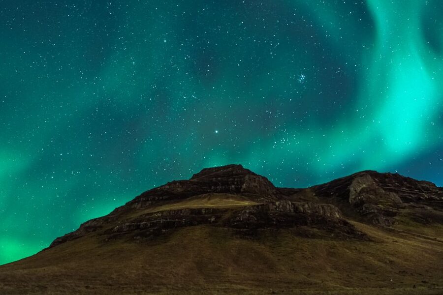 Reykjavik: Northern Lights Group Tour with Photos - Should you book the Northern Lights group tour?
