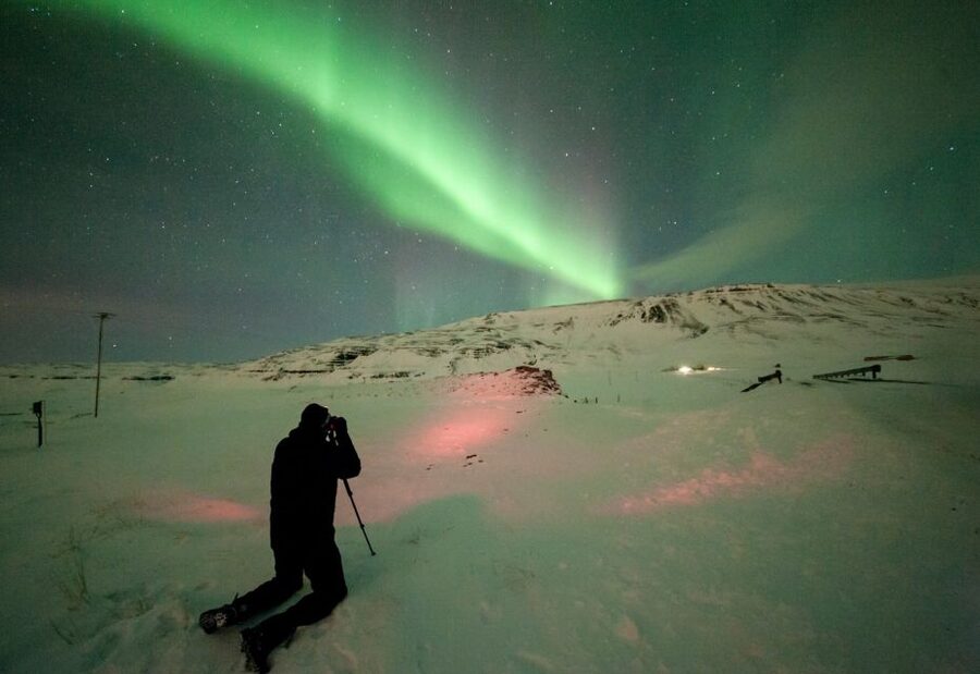 Reykjavik: Northern Lights Group Tour with Photos - How the aurora hunt works