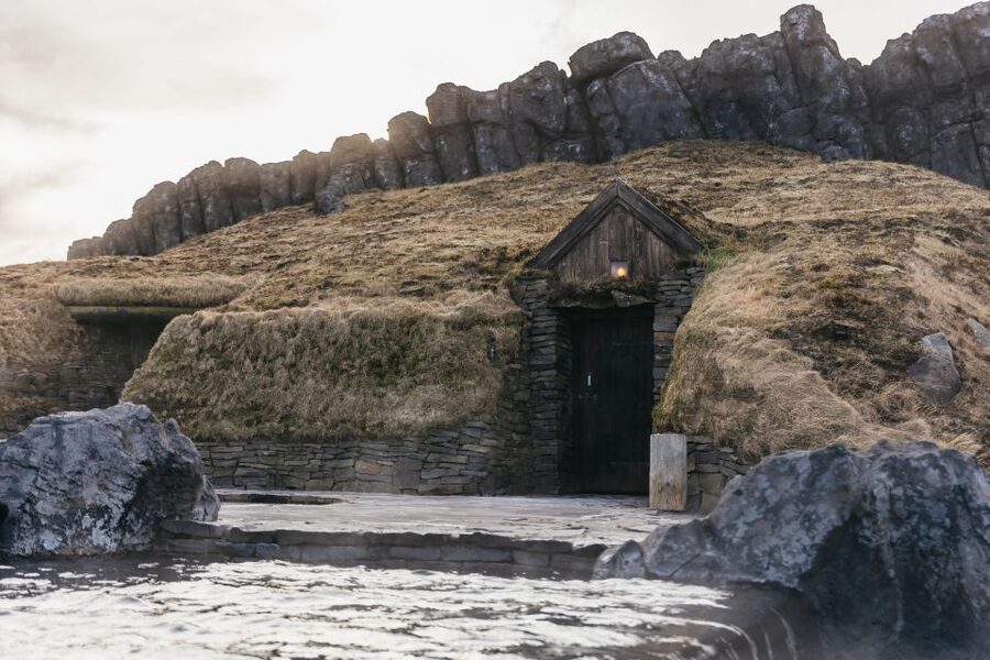 Reykjavik: Sky Lagoon Admission with Transfer - The seven-step ritual, explained